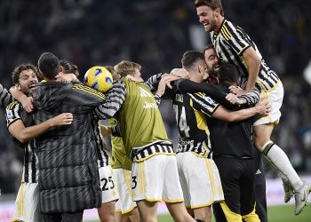 Juventus moves top of Serie A