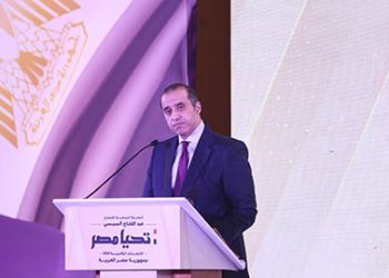 Sisi submits presidential nomination papers to NEA