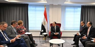 PM, EBRD chief probe promoting strategic partnership