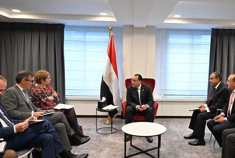PM, EBRD chief probe promoting strategic partnership 2 - Egyptian Gazette PM, EBRD chief probe promoting strategic partnership 1 - Egyptian Gazette