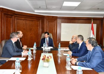 Egypt’s Sports min discusses preparations for WYF in Russia