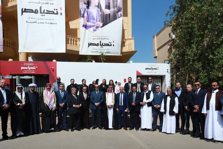 Sisi presidential campaign receives Arab tribal delegation 2 - Egyptian Gazette Sisi presidential campaign receives Arab tribal delegation 1 - Egyptian Gazette