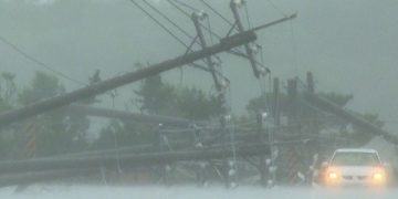 Typhoon Koinu brings record winds, knocks out power in Taiwan