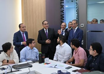 PM inspects ‘SEITech Solutions’ company’s HQ