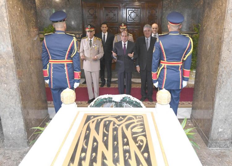 President lays wreath at Armed Forces Martyrs Memorial to mark October War victory anniv. 2 - Egyptian Gazette President lays wreath at Armed Forces Martyrs Memorial to mark October War victory anniv. 1 - Egyptian Gazette