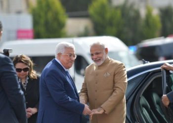 Indian sends humanitarian aid to Palestinians