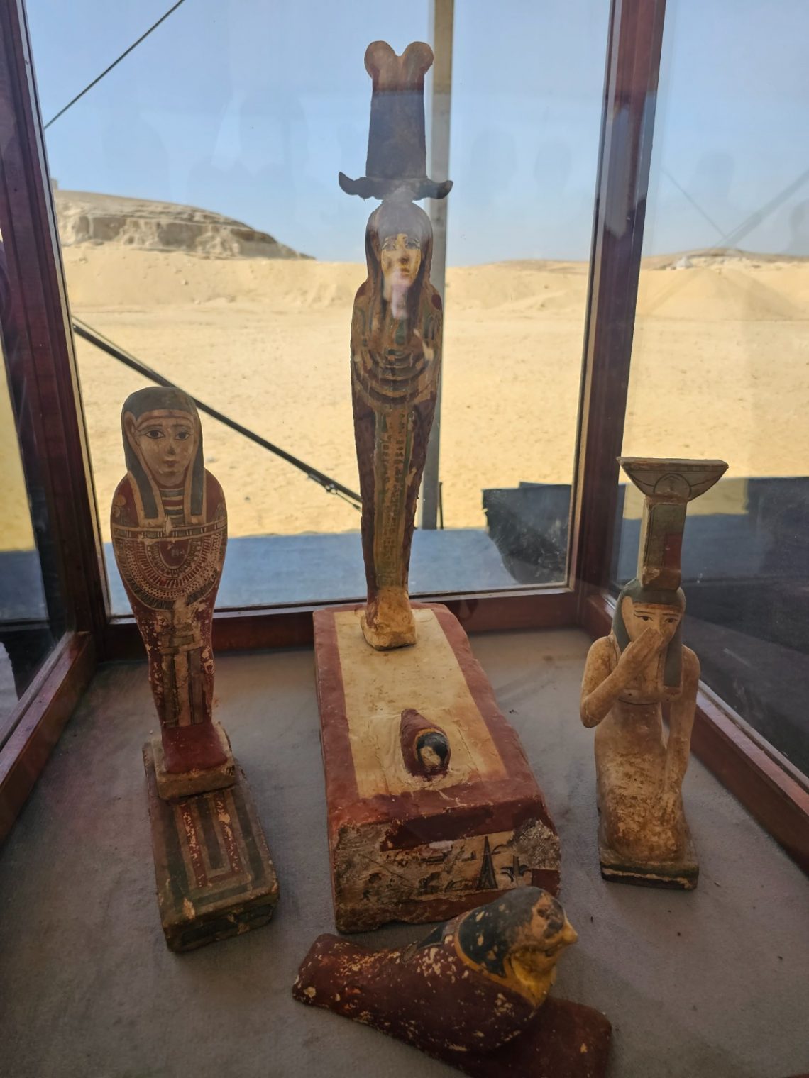 In Photos Egyptian mission uncovers New Kingdom cemetery, papyrus in