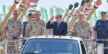 President Sisi during war inspection of 3rd Army’s 4th Armoured Division:
