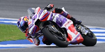Great start for Martin as Spaniard tops MotoGP FP1