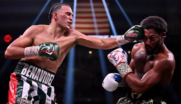 Benavidez stops Andrade after 6 rounds 1 - Egyptian Gazette David Benavidez (L) wiped out Demetrius Andrade in chilling fashion in just six rounds in Las Vegas.