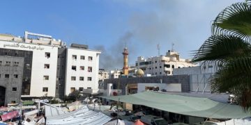 Al Shifa doctor says staff hiding from gunfire during Israeli raid 1 - Egyptian Gazette Al Shifa doctor says staff hiding from gunfire during Israeli raid