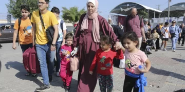 Foreign passport holders enter Rafah crossing