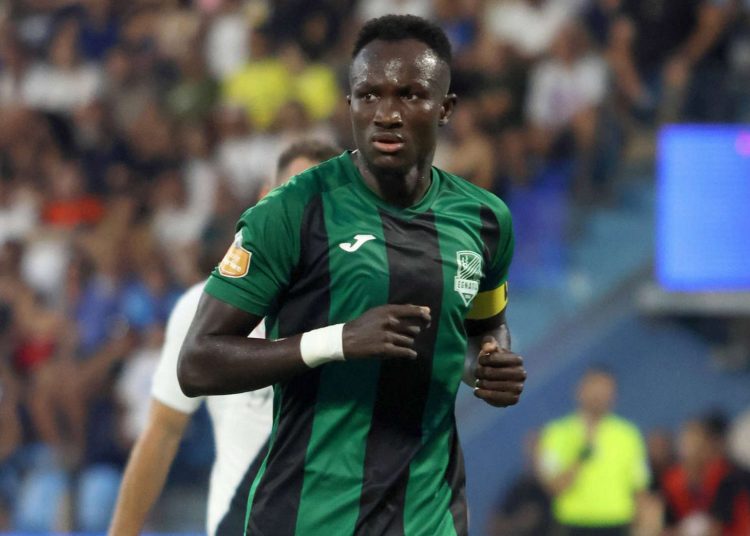 Raphael Dwamena: Ghana striker with history of heart problems dies aged 28 after collapsing on pitch 1 - Egyptian Gazette