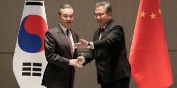 South Korea, China, Japan top diplomats seek to boost trilateral co-operation