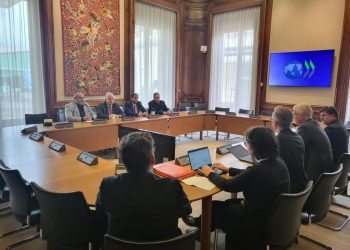 Higher education minister visits OECD headquarters in Paris