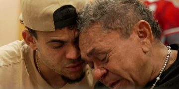 Liverpool’s Luis Diaz, dad reunited after 12-day kidnapping ordeal