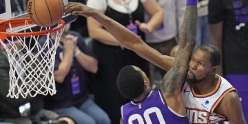 Durant scores 38 to boost Suns past Jazz