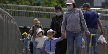 WHO asks China for detail on respiratory illness outbreaks