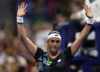 Emotional Jabeur to donate prize money to Palestinians