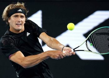 Zverev stuns Alcaraz at Nitto ATP Finals