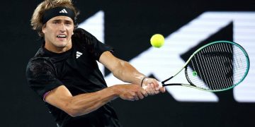 Zverev stuns Alcaraz at Nitto ATP Finals