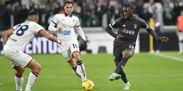 Juventus moves top of Serie A