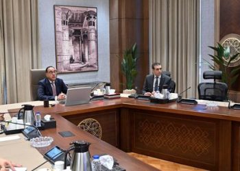 Madbouli attends launching of first phase e-platform of golden license