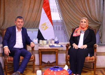 Social solidarity min., UNRWA commissioner-general discuss mechanisms to increase humanitarian, relief aid to Palestinians