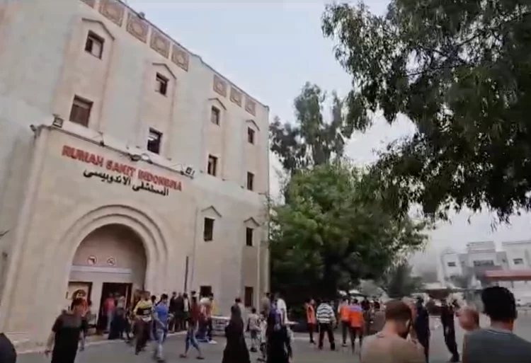 Israel orders Indonesian Hospital evacuation in 4 hours 2 - Egyptian Gazette Israel orders Indonesian Hospital evacuation in 4 hours 1 - Egyptian Gazette