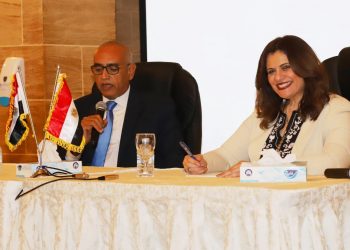 Emigration min. asserts support for all serious Egyptian investors abroad seeking investments in homeland