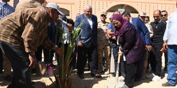 Social Solidarity min. visits New Valley to open development projects