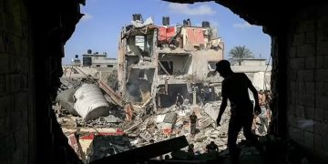 White House: Israel agrees to 4-hour daily pauses in Gaza fighting  