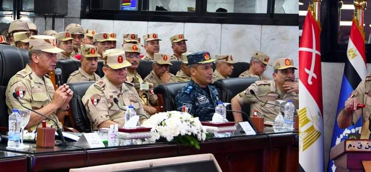 Defense Minister witnesses' main phase of Army mobilization command centers project 2 - Egyptian Gazette Defense Minister witnesses' main phase of Army mobilization command centers project 1 - Egyptian Gazette