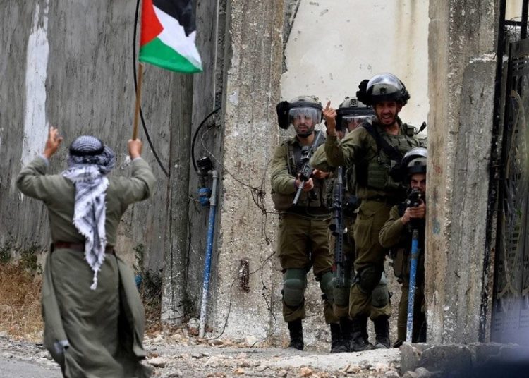 36 Palestinians detained by Israeli occupation forces in West Bank 2 - Egyptian Gazette 36 Palestinians detained by Israeli occupation forces in West Bank 1 - Egyptian Gazette
