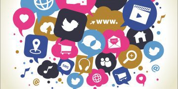 Egyptian street vendor; Hend Sabry; Melissa Barrera