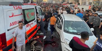 Palestinians report Israeli strike on school ahead of diplomatic talks