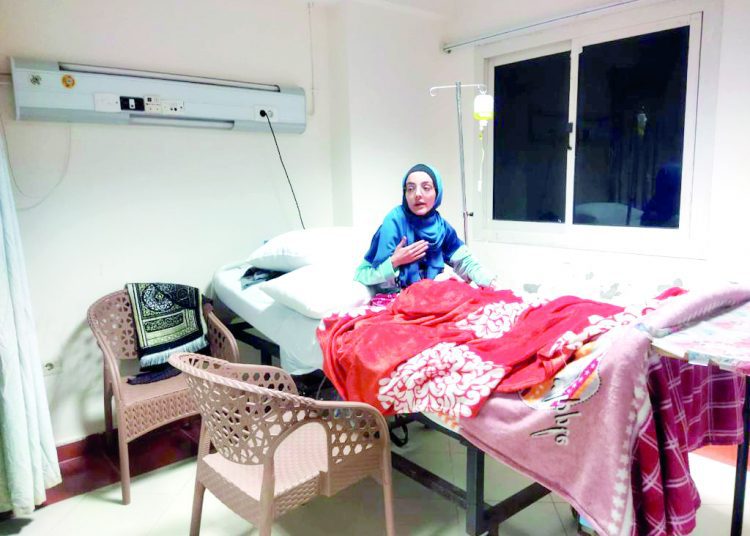 Egypt's doctors working assiduously to treat Gaza's injured victims 2 - Egyptian Gazette Egypt's doctors working assiduously to treat Gaza's injured victims 1 - Egyptian Gazette