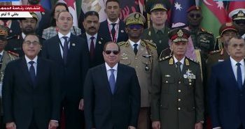 Sisi poses for photo-op amid participants at EDEX2023