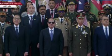 Sisi poses for photo-op amid participants at EDEX2023