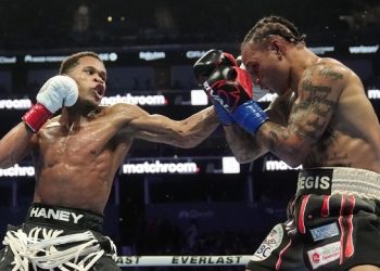 Haney clinches WBC super welterweight title