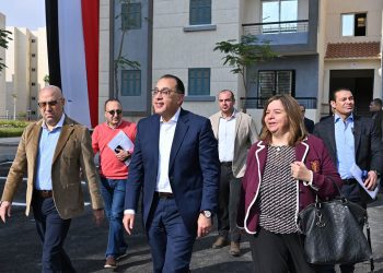 PM hands over contracts of housing units under “Housing for All Egyptians” project in New October City