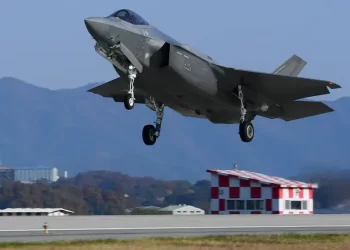 South Korea scrambles jets after Chinese, Russian warplanes approach