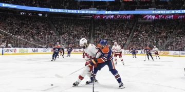 Oilers beat Hurricanes 6-2 for 5th straight win 1 - Egyptian Gazette Oilers beat Hurricanes 6-2 for 5th straight win