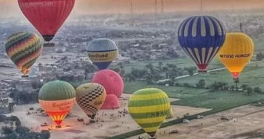 580 tourists take 28 hot air balloon rides in Luxor's skies 2 - Egyptian Gazette 580 tourists take 28 hot air balloon rides in Luxor's skies 1 - Egyptian Gazette