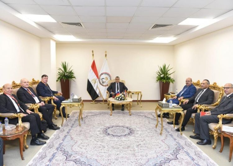 Minister of State for Military Production Mohamed Salah Eddin Moustafa during his meeting on Wednesday with Russia's Rosoboronexport representatives on the sidelines of EDEX 2023.