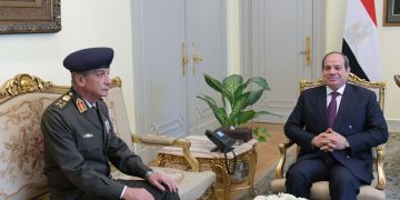 President Sisi receives defense minister