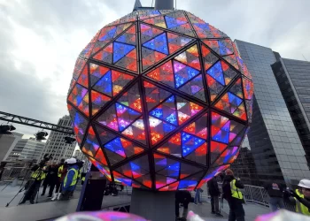 Revelers prepare to pack into Times Square for annual New Year’s Eve ball drop
