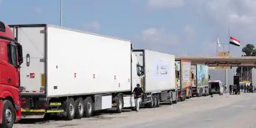 76 aid trucks enter Gaza via Rafah crossing, says official source 1 - Egyptian Gazette 76 aid trucks enter Gaza via Rafah crossing, says official source