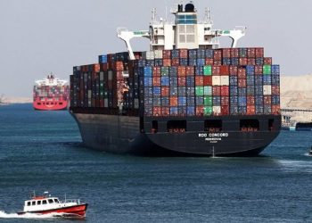 Traffic through Suez Canal not affected by Bab El-Mandeb incidents: SCA chief