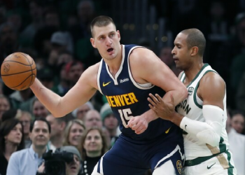 Nuggets beat Celtics 102-100